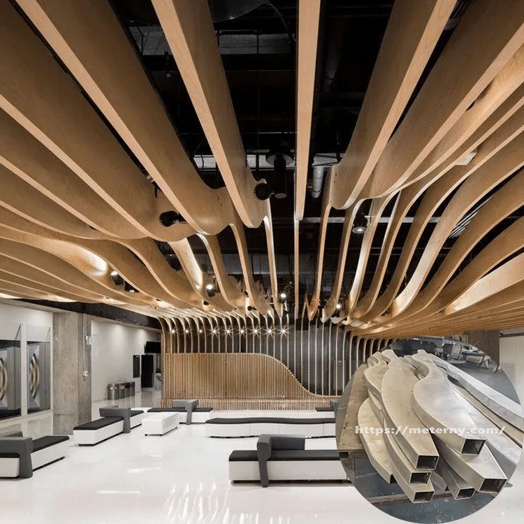 Teto falso de alumínio em forma de onda para átrio de hotel