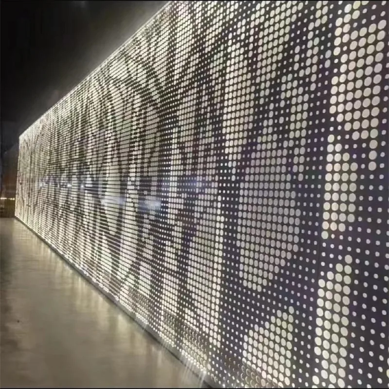 Panneaux en aluminium découpés au laser