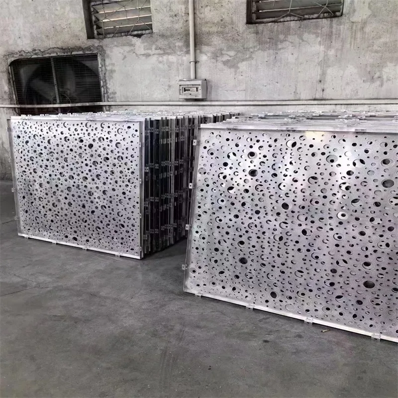 Chapa de aluminio en bruto cortada por láser