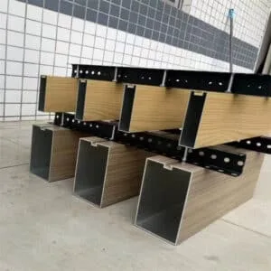 Techo de bafle de aluminio con revestimiento de PVDF