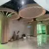 Coluna de árvore interior em alumínio personalizada