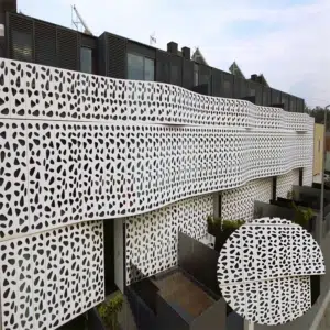 Traditionelle trifft auf moderne Fassade