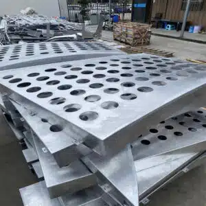 كسوة حائط مثقبة بفتحات دائرية مقطوعة بالليزر