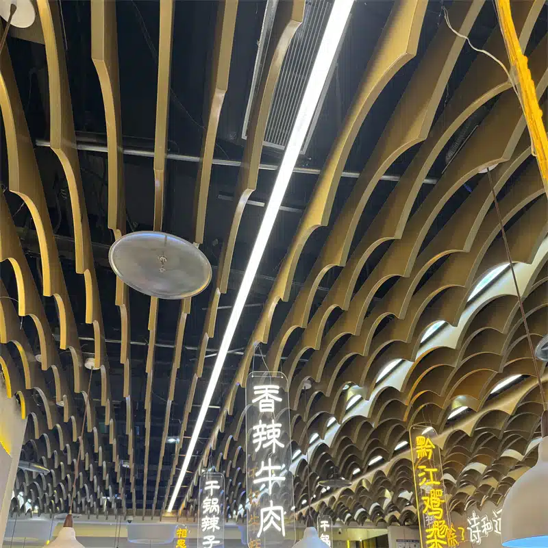 Plafond à chicane en alliage d'aluminium en forme de vague