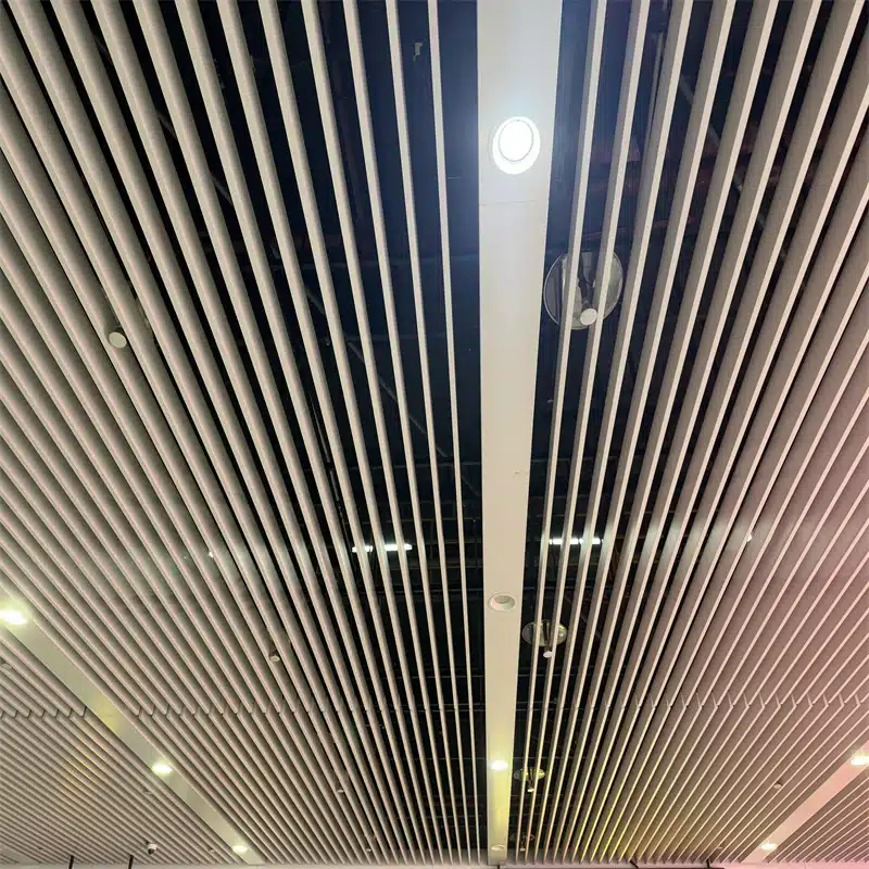 Sistema di controsoffittatura in alluminio ignifugo per aeroporti