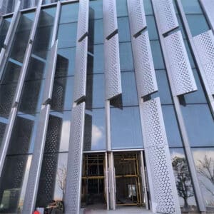 Декоративные металлические панели для коммерческих зданий