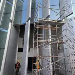 Paneles de aluminio para fachadas de edificios comerciales