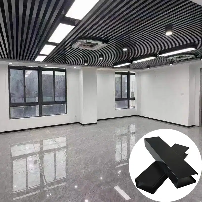 Techo versátil de tiras deflectoras de aluminio negro