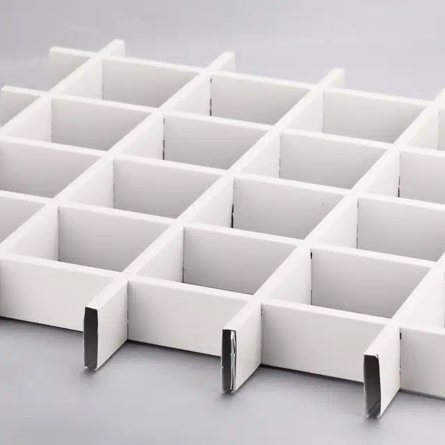 Pannelli per controsoffitto in metallo con griglia in alluminio bianco