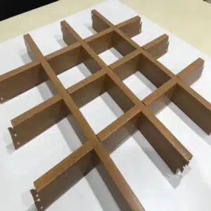 Panel de rejilla de celdas abiertas de aluminio marrón cálido