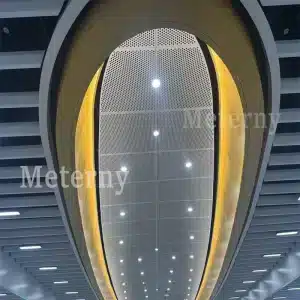 Plafond acoustique en aluminium pour une station de métro
