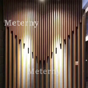 Vertikales Aluminium-Lamellenrohr für Innenfassaden
