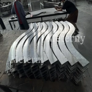 Curved Profile Aluminum Baffle Ceiling Panels