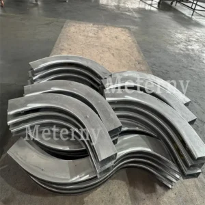 High-end Ceiling Design Using Curved Baffle Systems