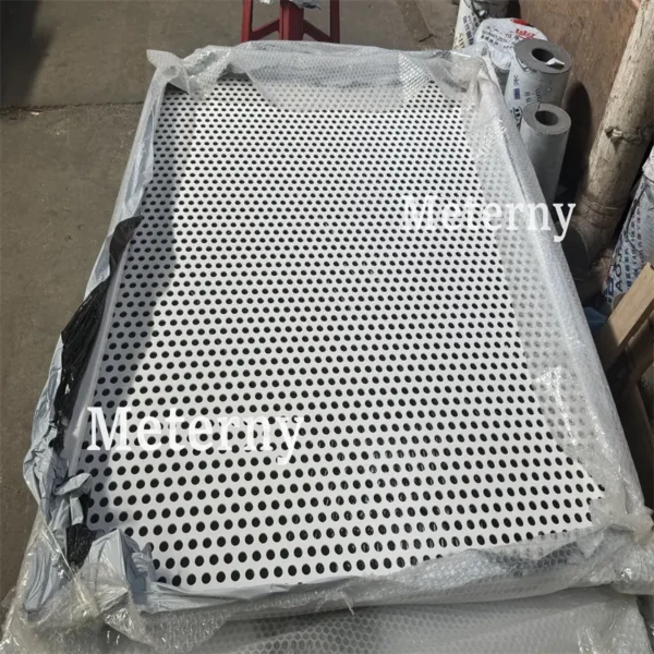 600×1200mm Size White Perforated Panel