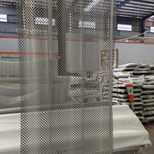 شاشة معدنية مثقوبة متموجة مخصصة - مرجع تخطيط الوحدة لتركيب حائط مميز للوكلاء.